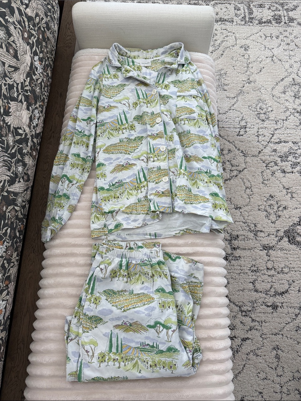 BedHead Pajama Set in Wine Country Print — Size Medium (Grest Condition!)
